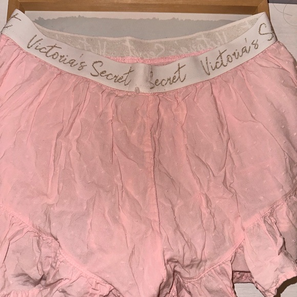 Victoria secret - Picture 1 of 2
